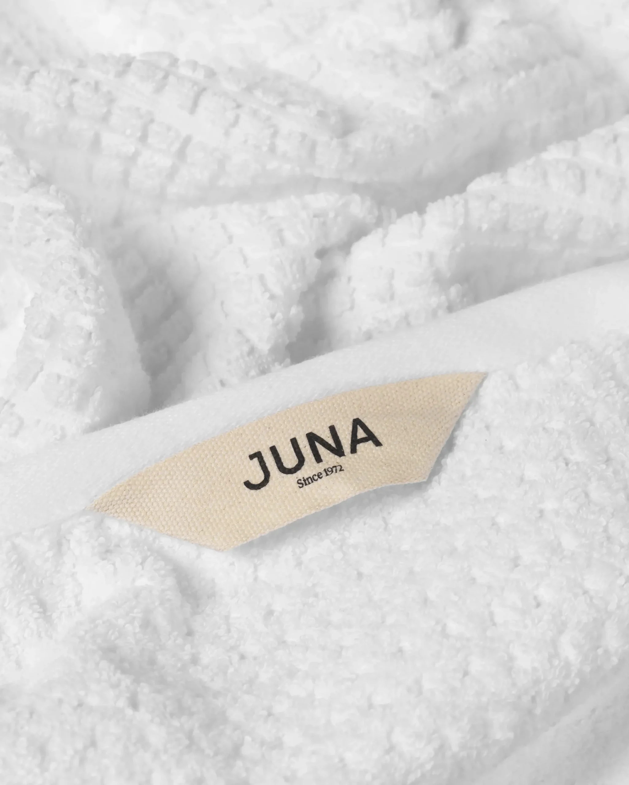 JUNA Håndklæde 50x100 cm i hvid fra serien Check | Køb her Best