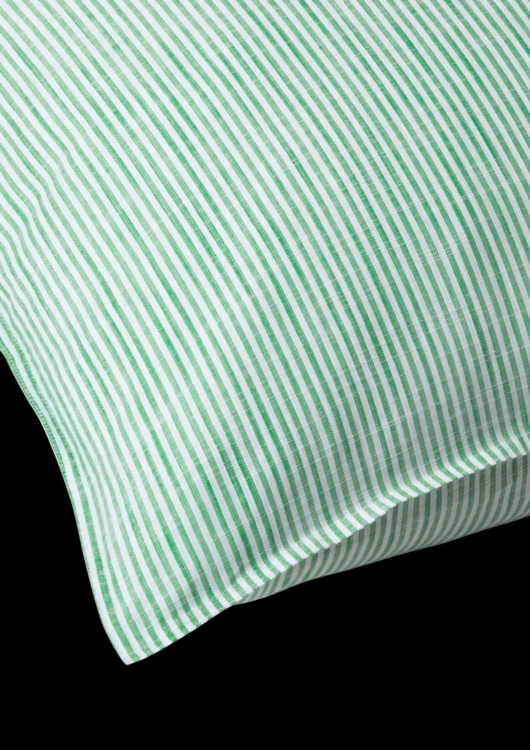JUNA Monochrome Lines Pudebetræk 70x50cm grøn/hvid | Køb her New