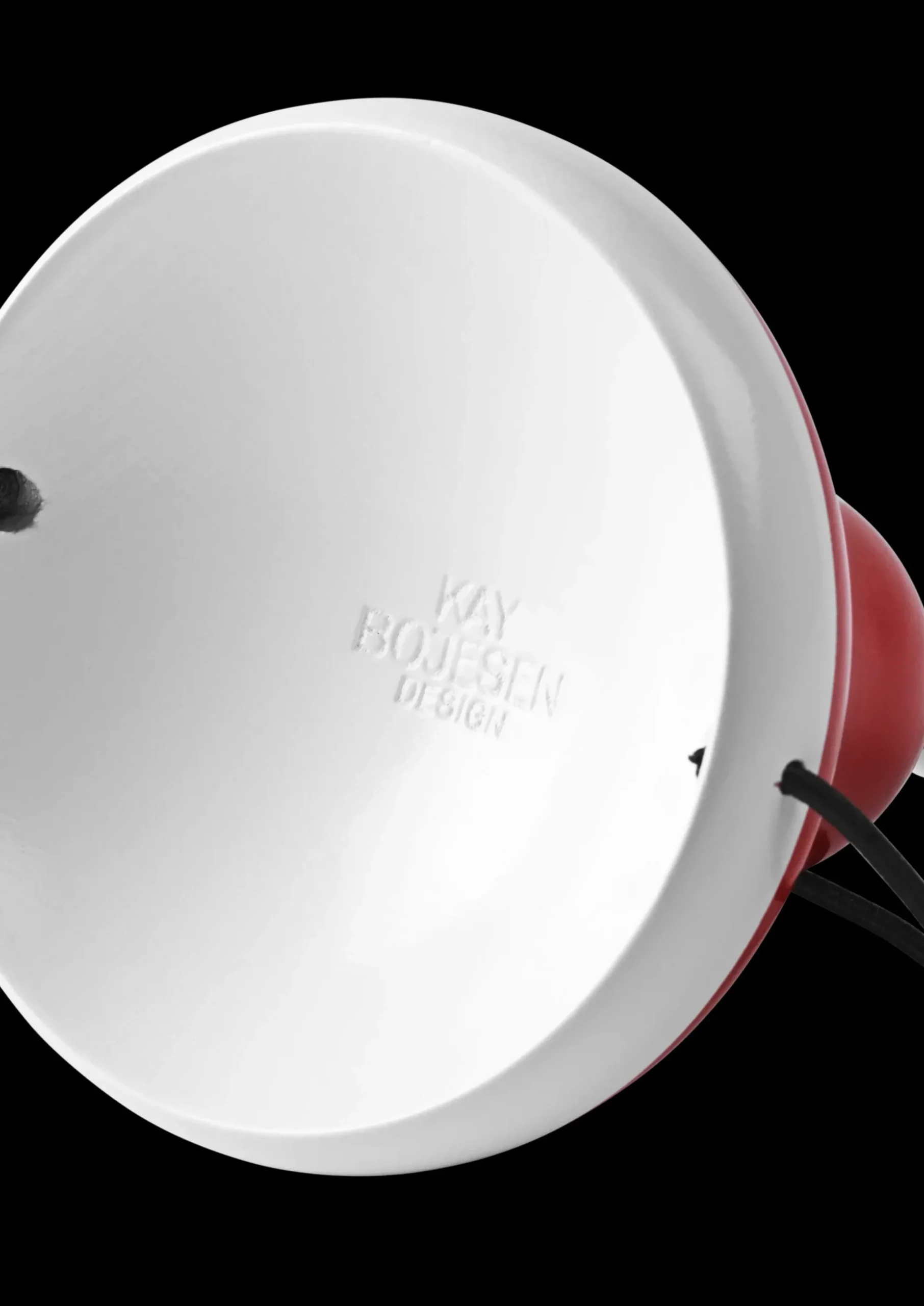 Kay Bojesen Nissehue mellem i rød fra serien Figurines Best