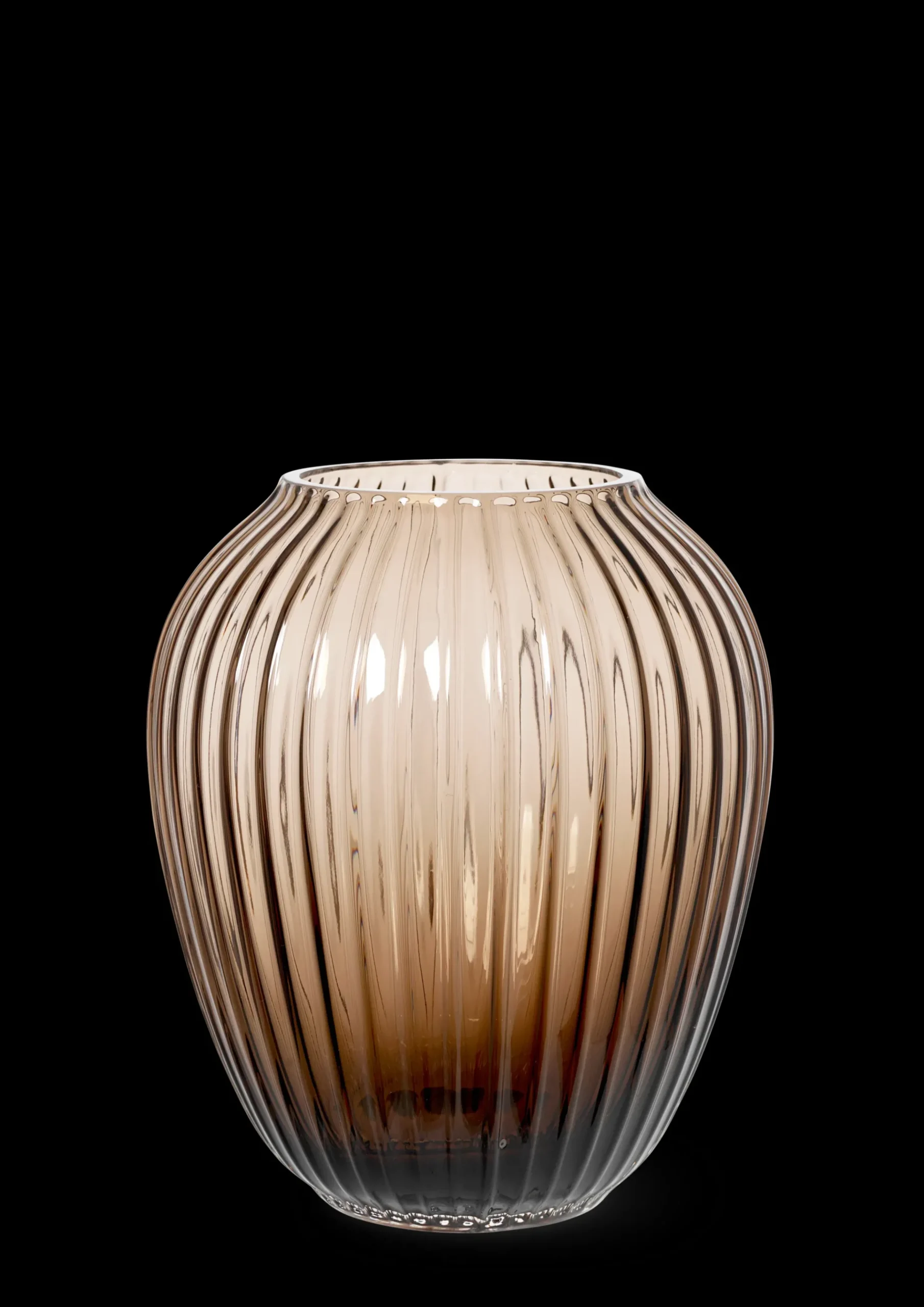 Kähler Vase H18.5 cm i træ fra serien Hammershøi | Køb her Best