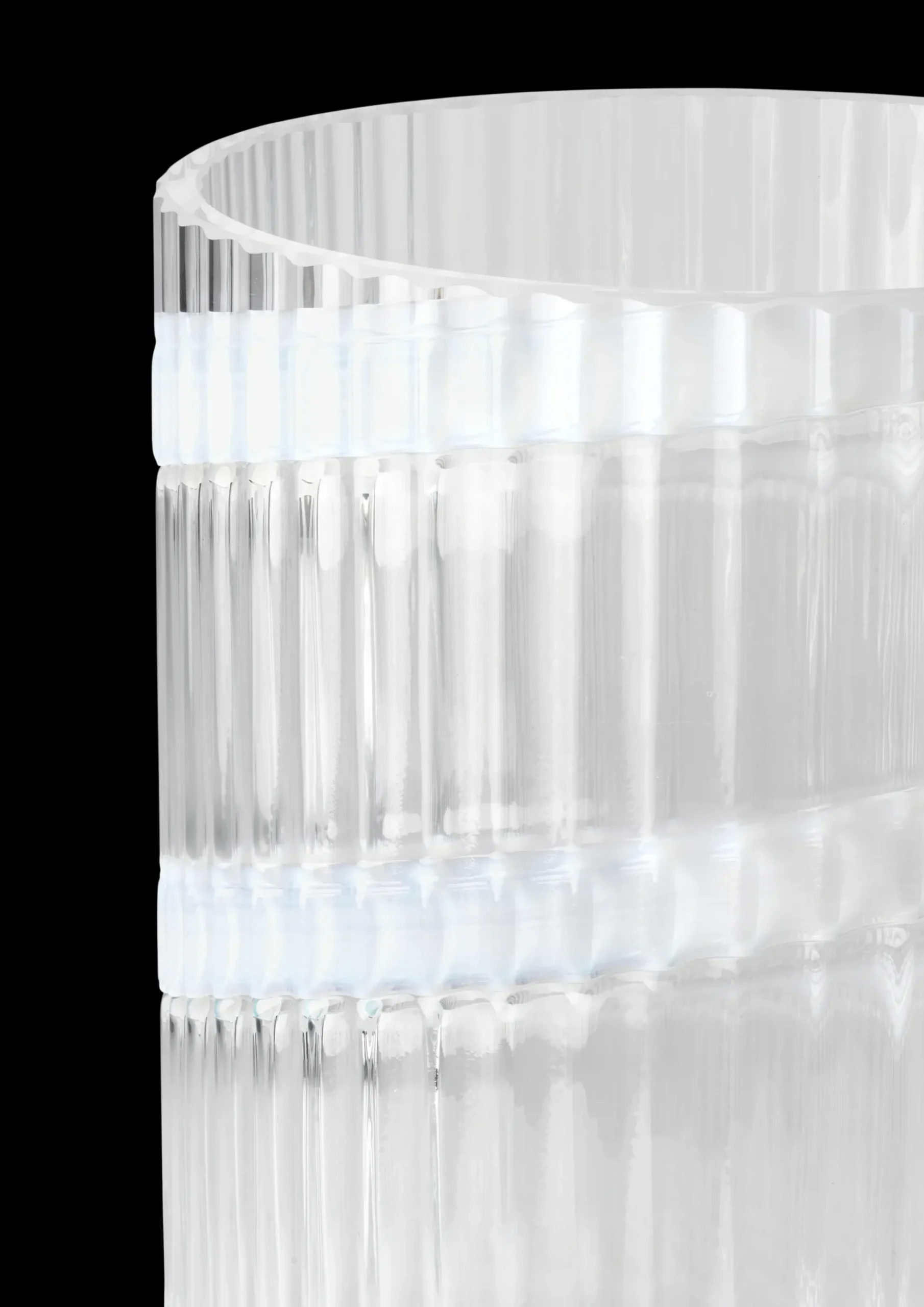 Lyngby Porcelæn Lyngby Vase H25 cm swirl hvid mundblæst glas New