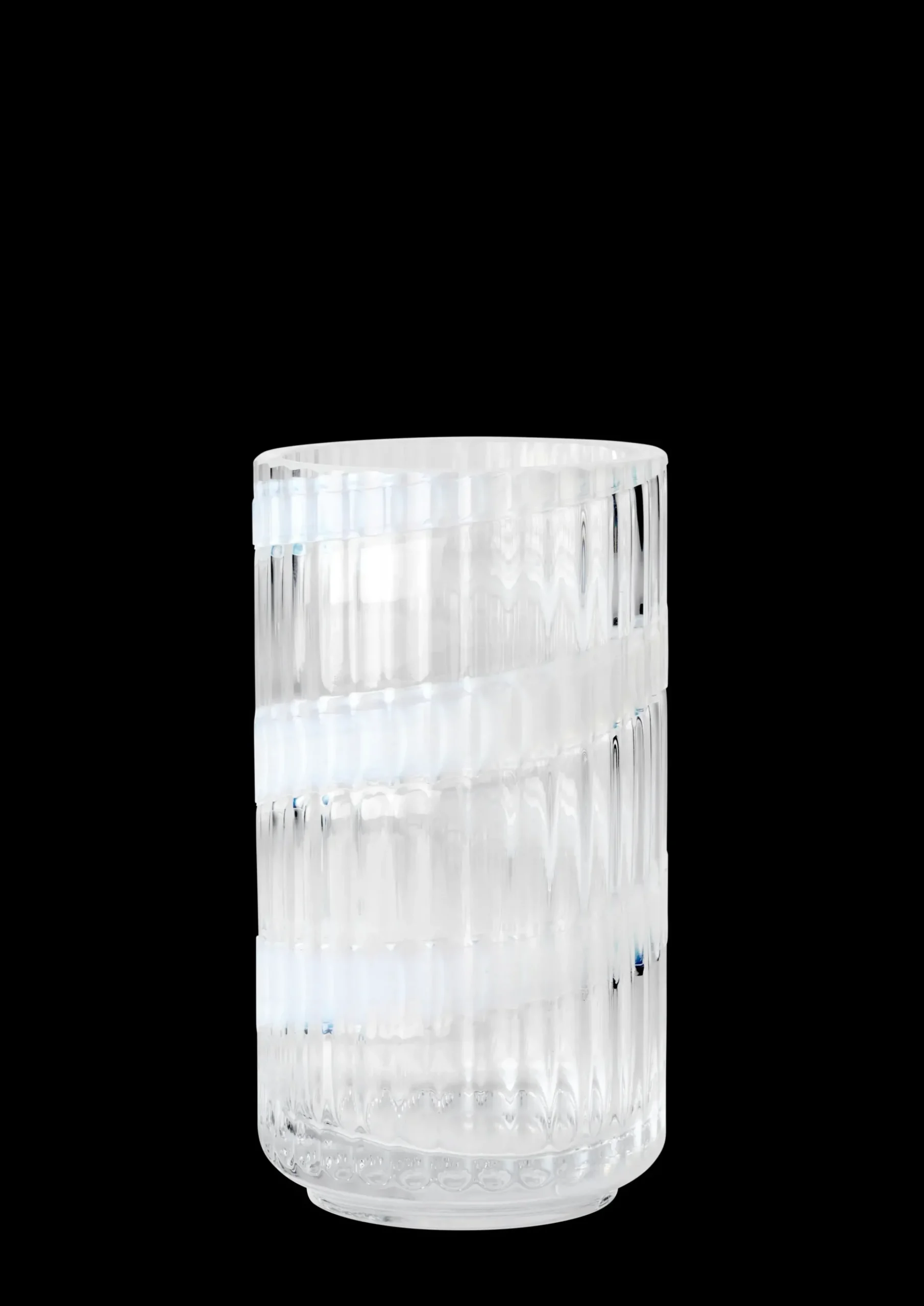 Lyngby Porcelæn Vase H15.5 cm swirl hvid mundblæst glas Best