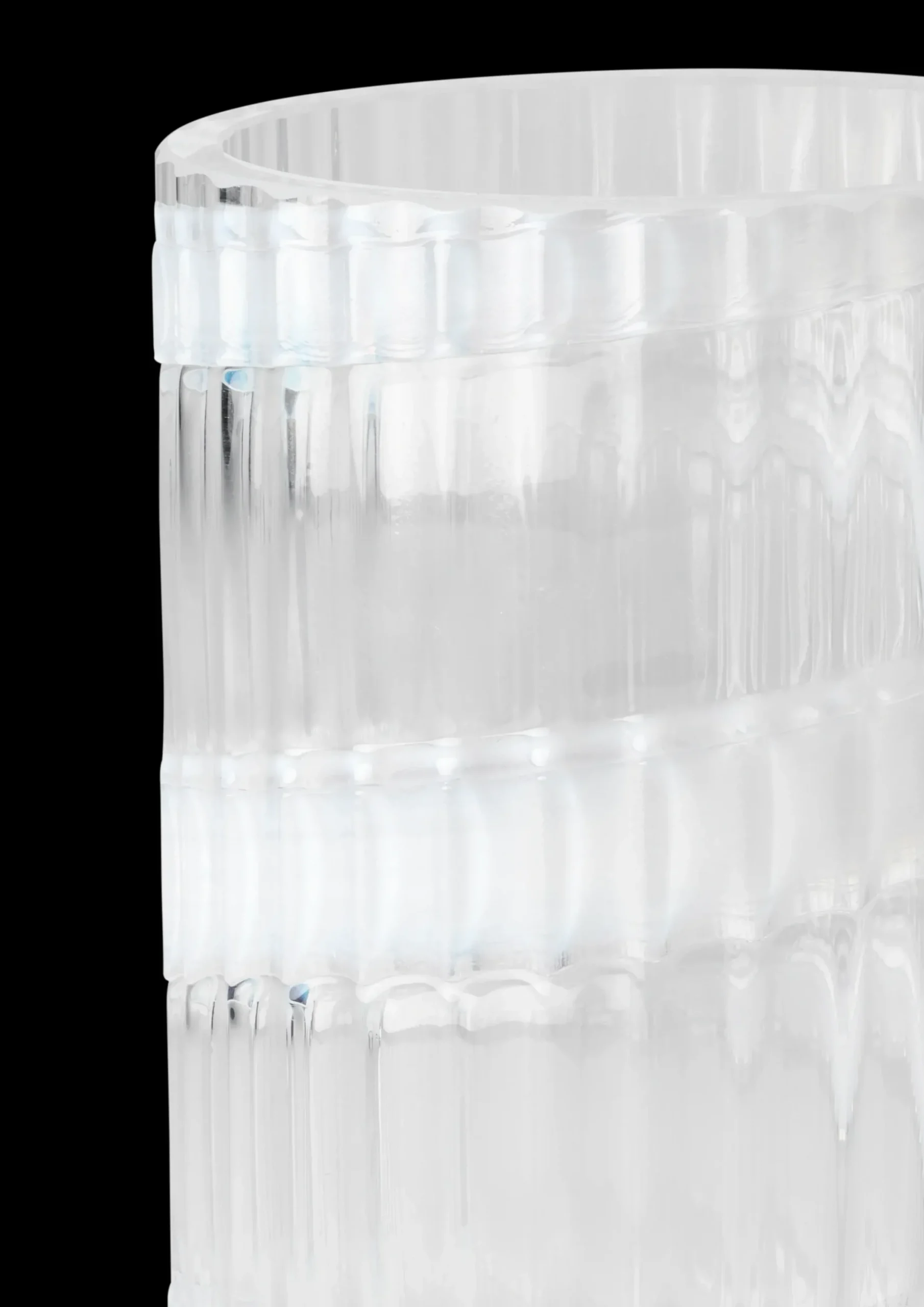 Lyngby Porcelæn Vase H15.5 cm swirl hvid mundblæst glas Best